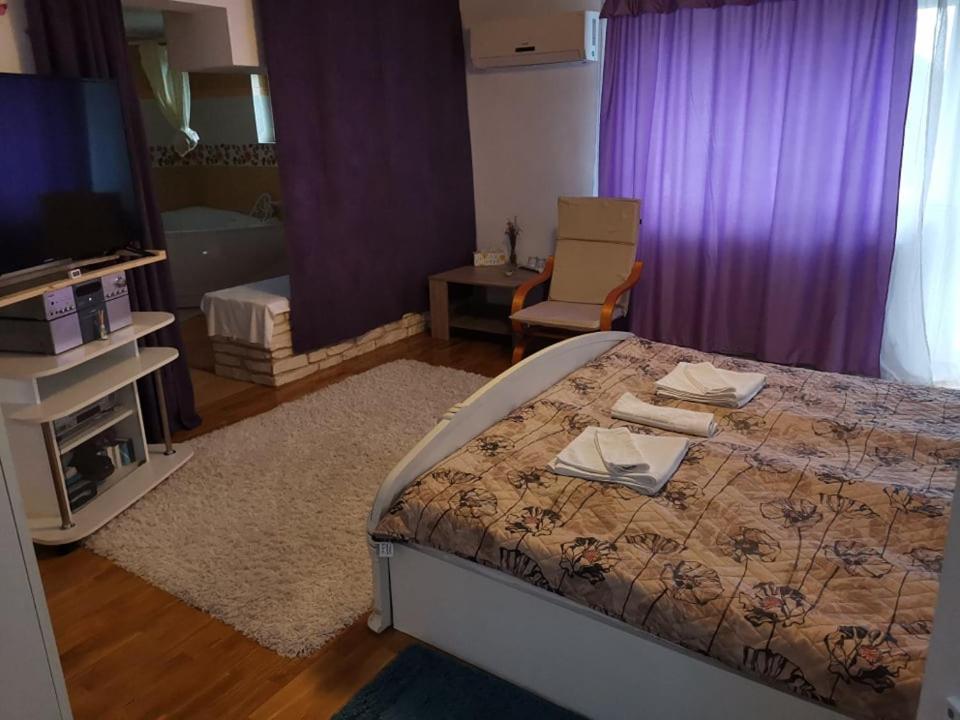 Hotel Stars Livezeni Ivanesti Esterno foto